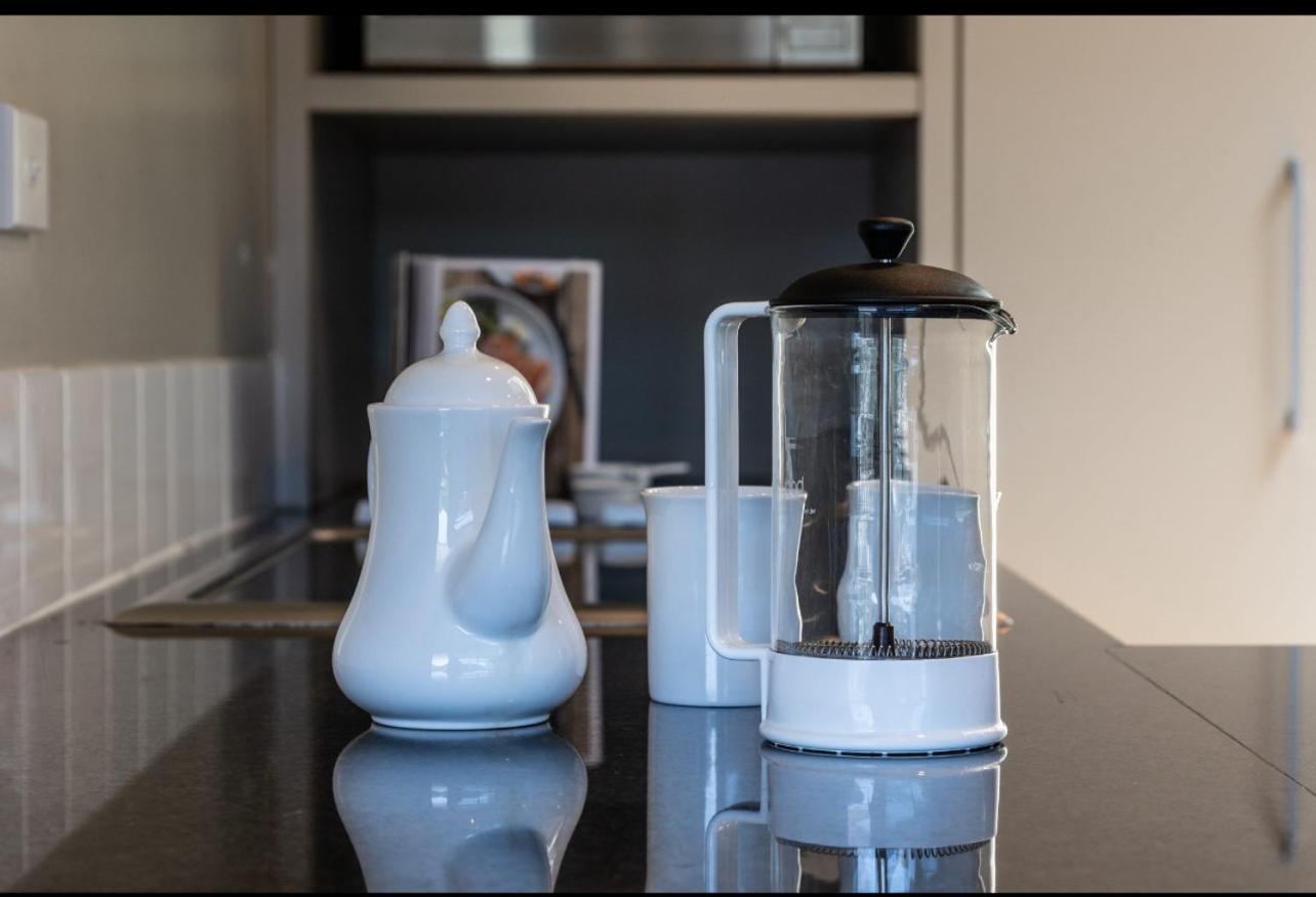 Astonishing Views Superb Waterfront Apartment ピクトン エクステリア 写真
